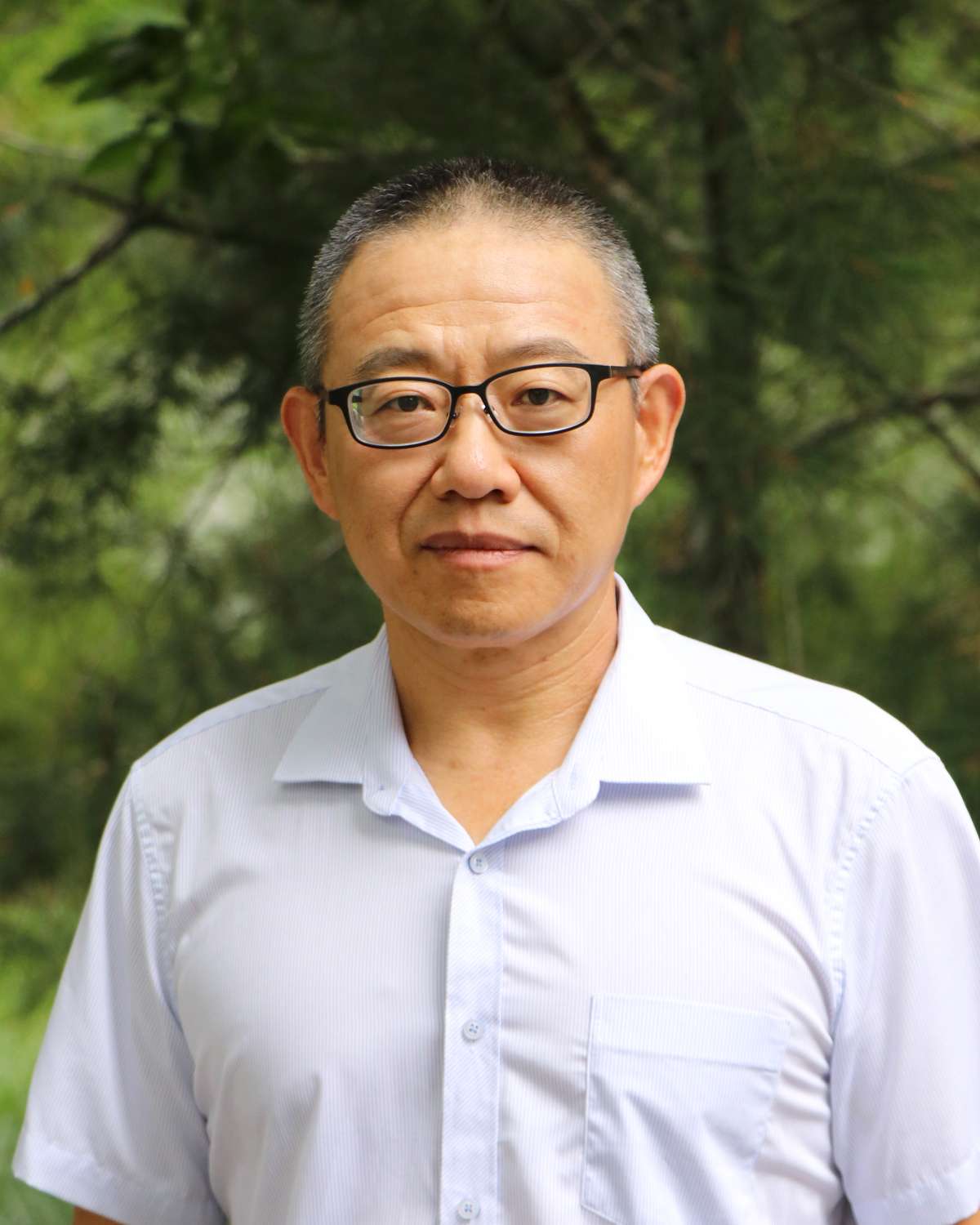王健