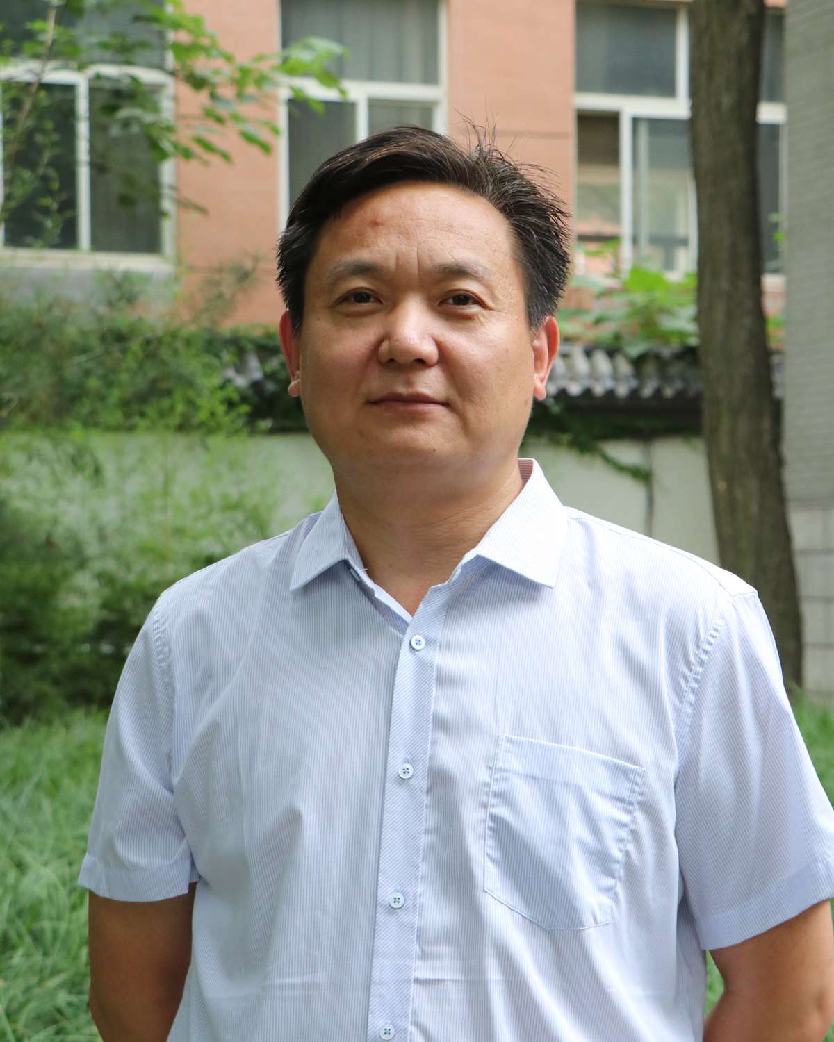 赵玉明